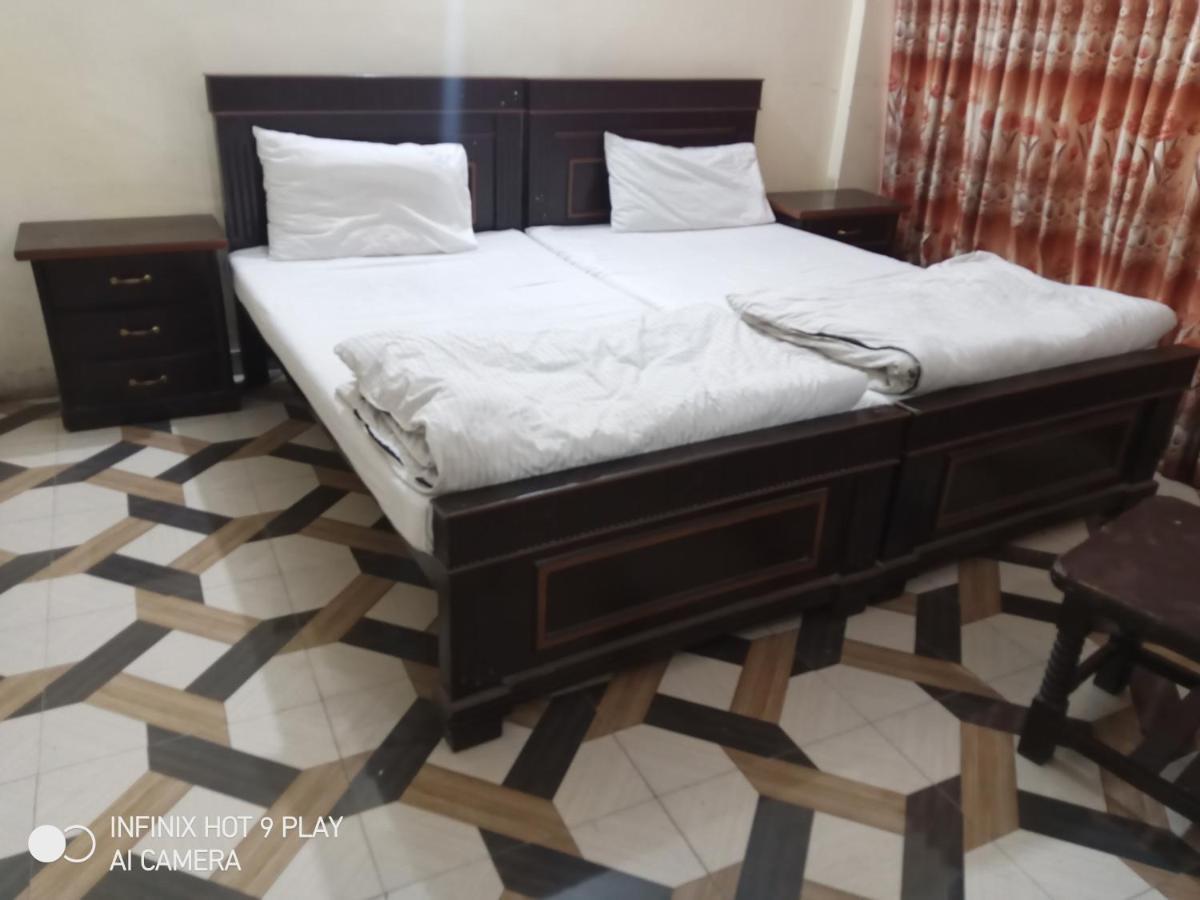 Hotel De Grand ราวัลปินดี ภายนอก รูปภาพ