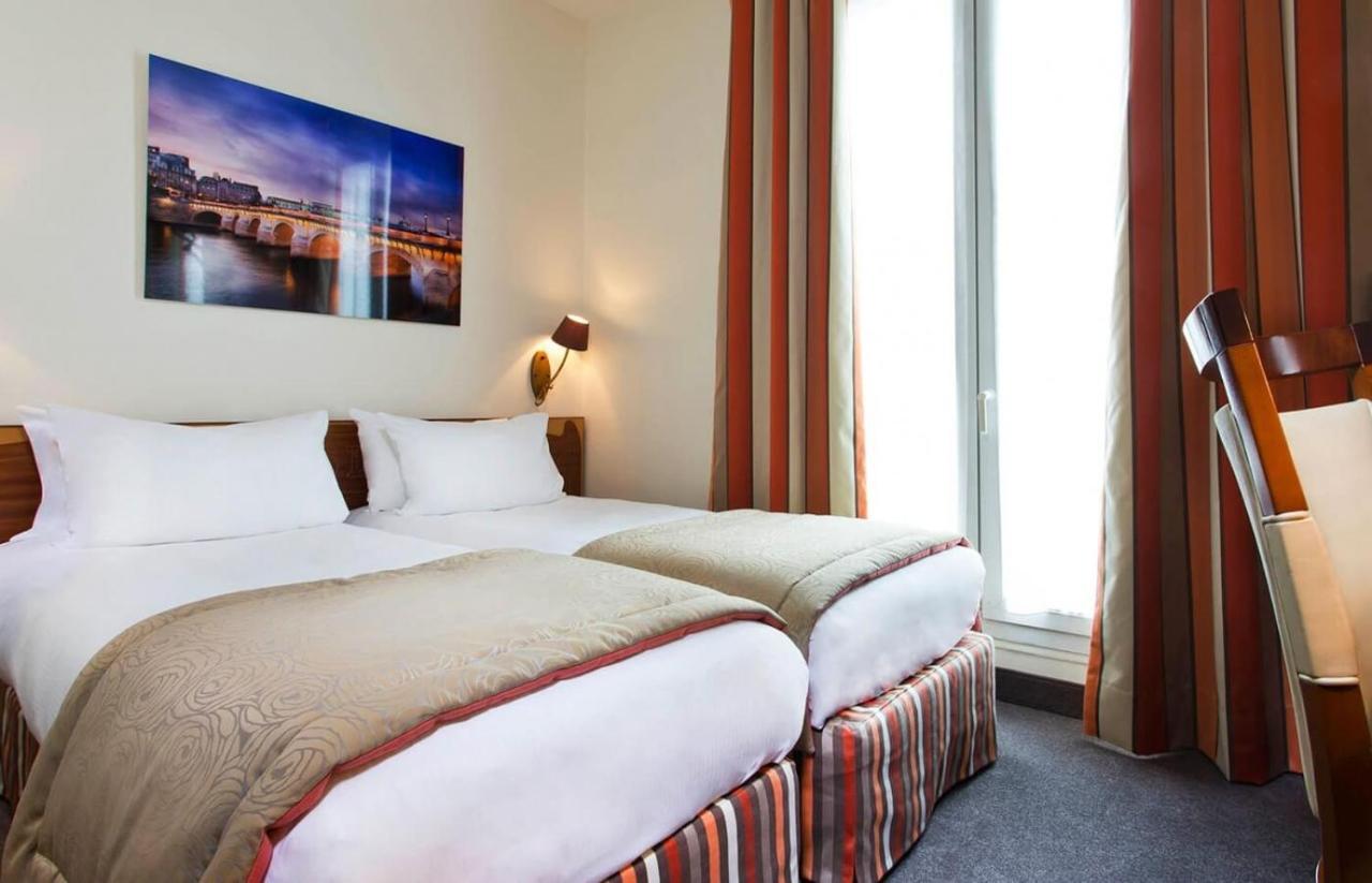 Hotel De Grand ราวัลปินดี ภายนอก รูปภาพ