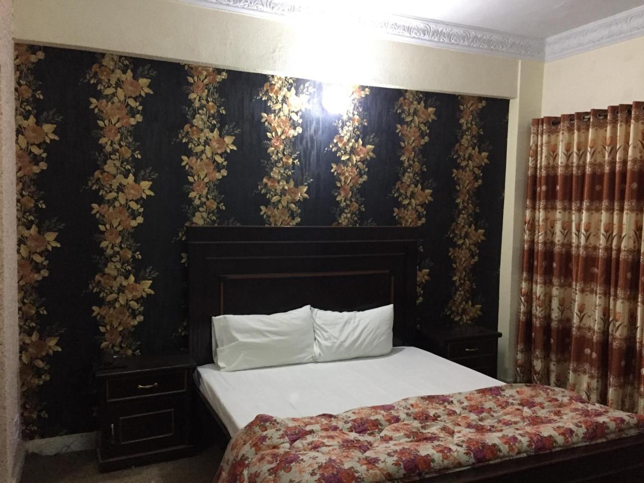 Hotel De Grand ราวัลปินดี ภายนอก รูปภาพ