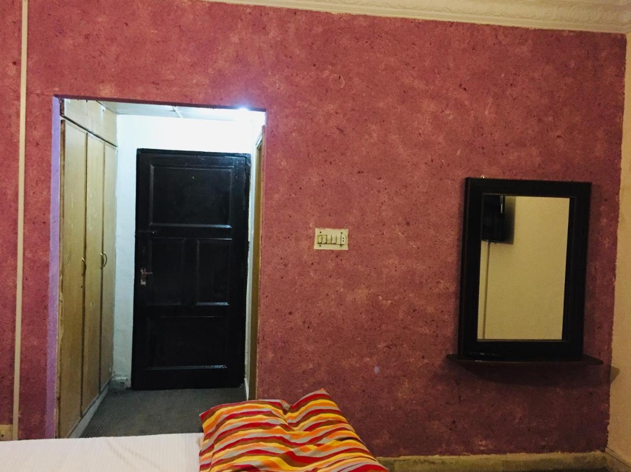 Hotel De Grand ราวัลปินดี ภายนอก รูปภาพ