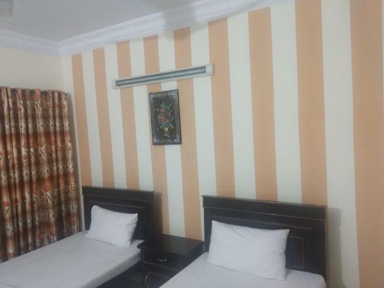 Hotel De Grand ราวัลปินดี ภายนอก รูปภาพ