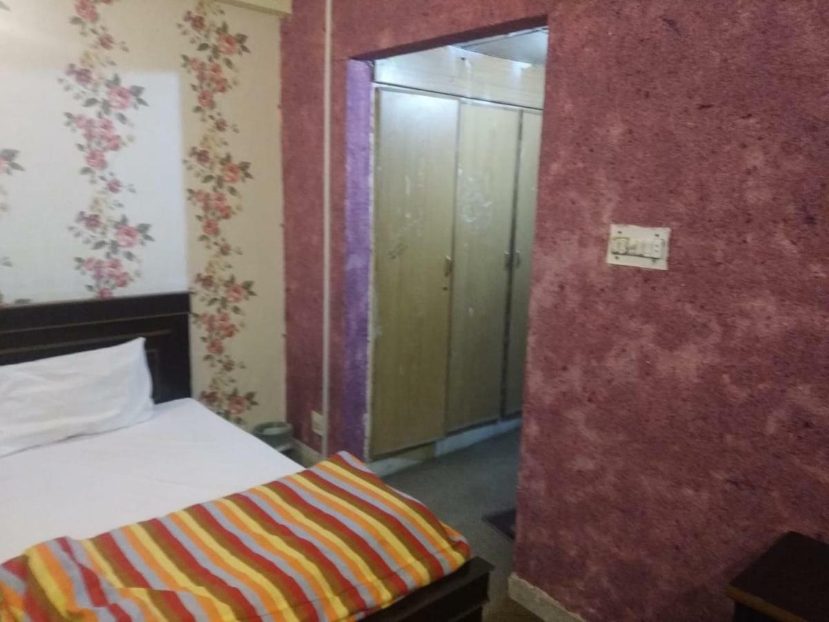 Hotel De Grand ราวัลปินดี ภายนอก รูปภาพ